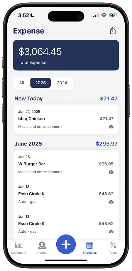 Expenses tracking screen in Accountly